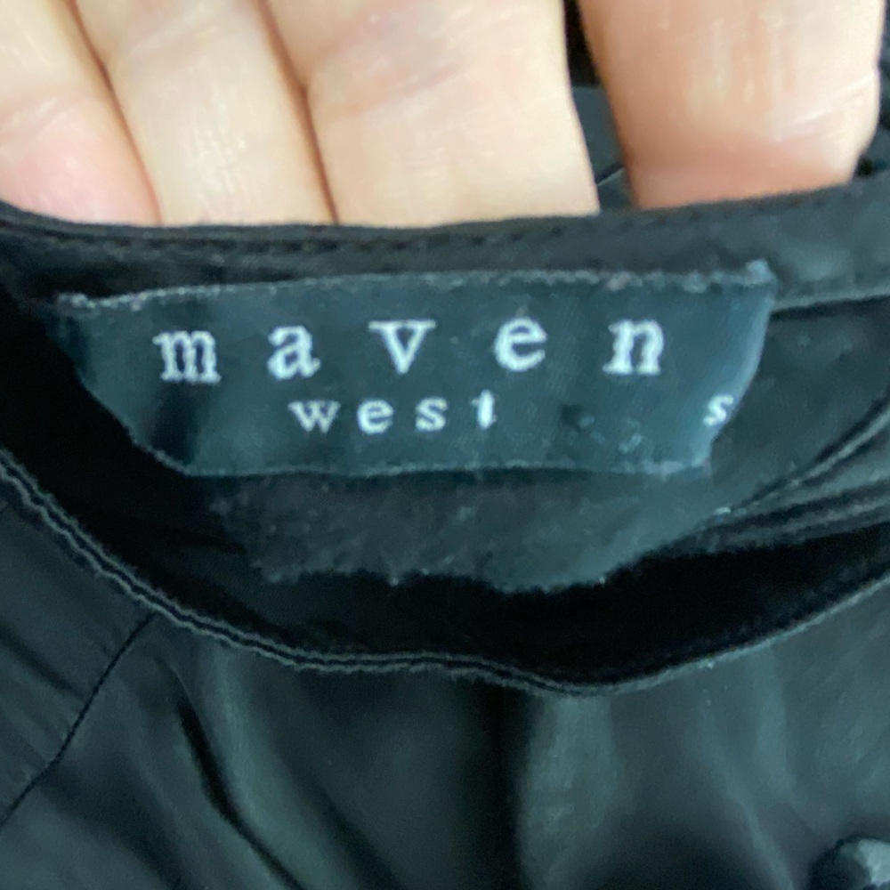 Maven West Black Halter Mock Neck Peplum Sleeveless Keyhole Blouse, Small - Picture 3 of 9